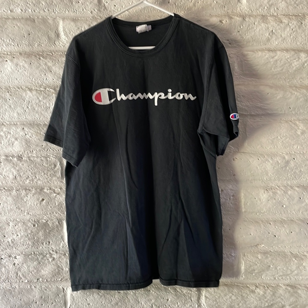 Champion logo black t-shirt